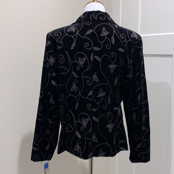 🆕NWT Covington Embroidered Suede Blazer - Picture 9 of 14